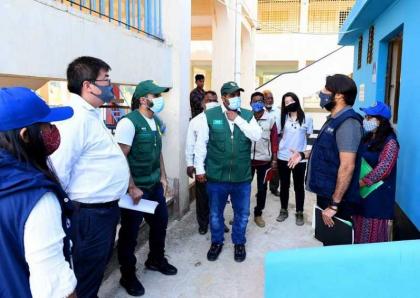 فريق مركز الملك سلمان للإغاثة يتابع مشروع إعادة تأهيل مراكز متعددة الاستخدام لمواجهة الأعاصير في كوكس بازار