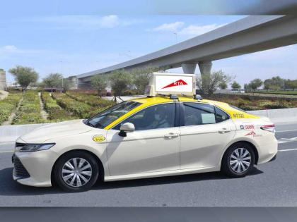 &quot;طرق دبي&quot; تطلق مشروع اللوحات الإعلانية الذكية على مركبات الأجرة