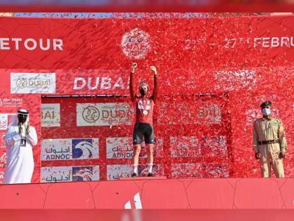الايرلندي سام بينيت بطل &quot;مرحلة دبي&quot; في طواف الإمارات .. وبوجاتشار يحتفظ بالقميصين الأحمر والأبيض