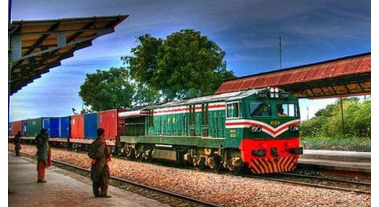 Sarhadi calls for launching Peshawar-Karachi cargo train
