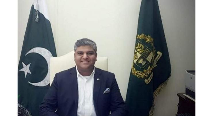 Federal govt transferring funds to provinces timely: Zain Qureshi
