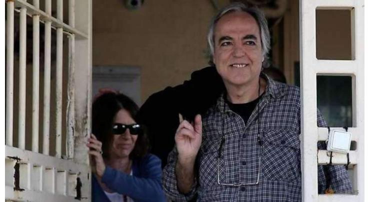 Greek hitman urged to end hunger strike in jail
