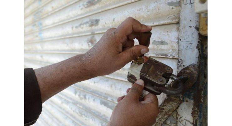 Eight shops, restaurants sealed in lahore
