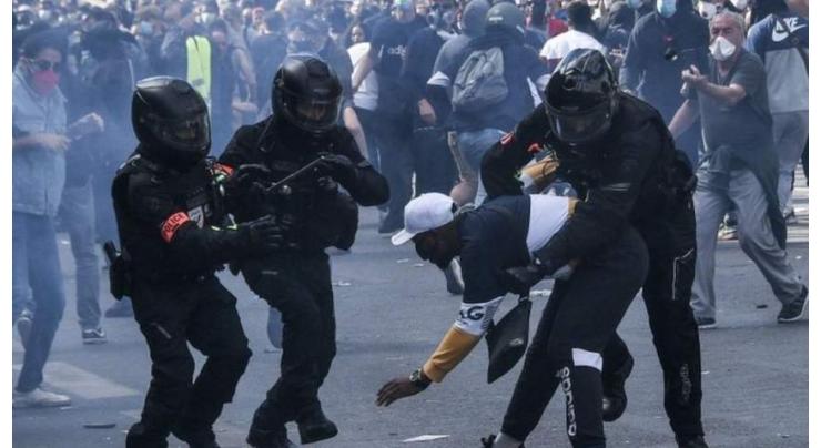 Demonstration Against Racism, Police Brutality Underway in Paris