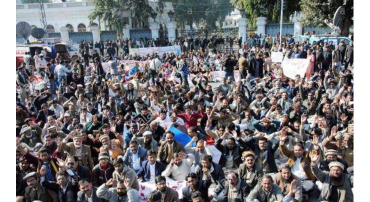Teachers' sit-in protest enters seven day
