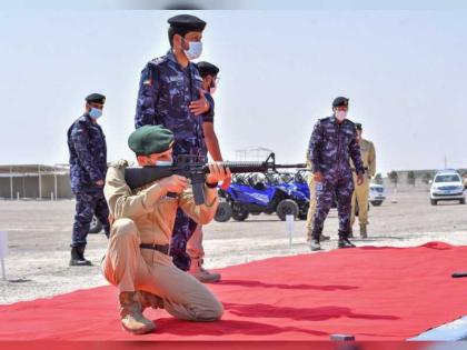 قائد شرطة دبي يزور ميادين الرماية بالخضيرة في الذيد