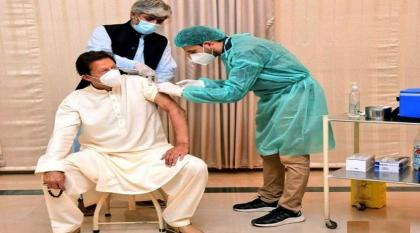 اصابة رئیس وزراء باکستان عمران خان بفیروس کورونا