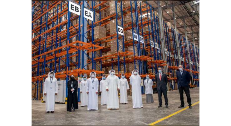Abdulla Al Hamed visits Abu Dhabi Ports&#039; COVID-19 vaccine storage warehouse