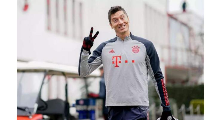 Lewandowski returns to Bayern Munich training
