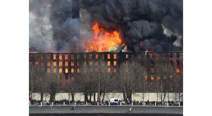 Massive fire in historic Saint Petersburg factory
