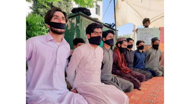 Balochistan, ex-FATA students end hunger strike
