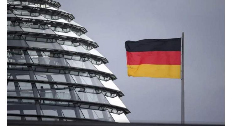 German 2021 growth seen weaker due to virus curbs: economic institutes
