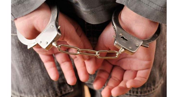 Three drug peddlers arrested in faisalabad
