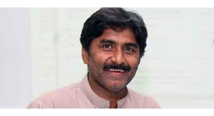 "Babar, best in the world at the moment" says Miandad
