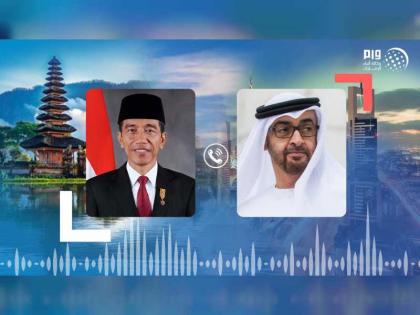 محمد بن زايد ورئيس إندونيسيا يتبادلان هاتفيا التهاني بحلول شهر رمضان