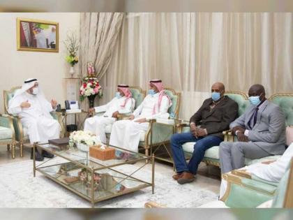 بحث أوجه التعاون بين الجامعة القاسمية والملحقية الثقافية السعودية