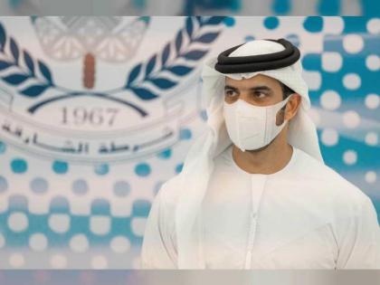 سلطان بن أحمد القاسمي يطلع على أفضل الممارسات الرياضية بنادي ضباط شرطة الشارقة