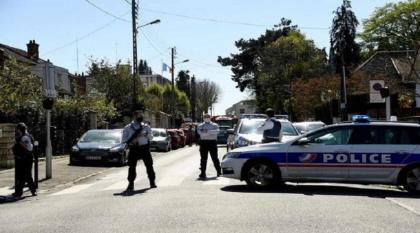 مقتل شرطیة فی ھجوم مسلح نفذہ تونسی فی باریس بفرنسا