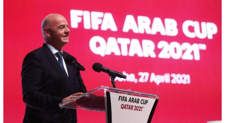 Infantino urges restraint in punishing Super League clubs
