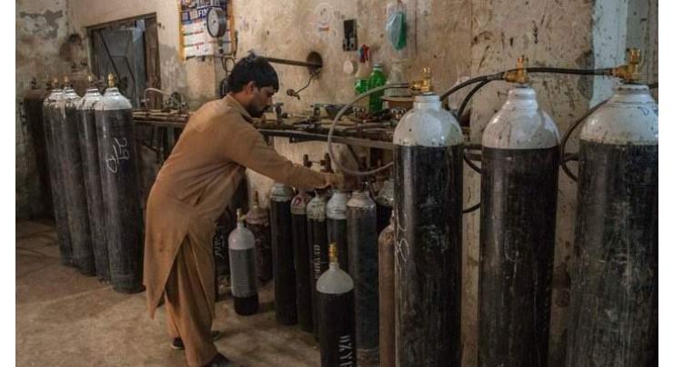 Supreme Court directs govt to fix oxygen cylinders price
