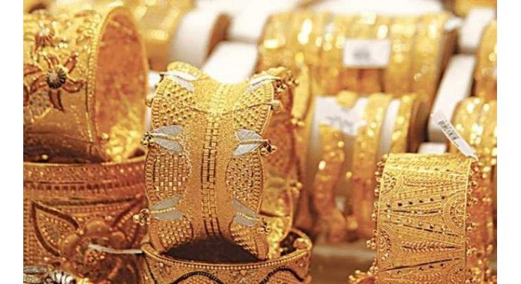 Gold prices increase by Rs500 to Rs106,000 per tola
