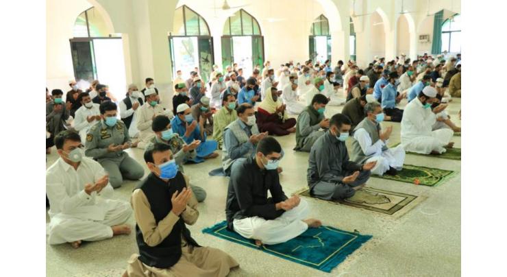 IG offers Eid prayer at Police Lines Headquarters