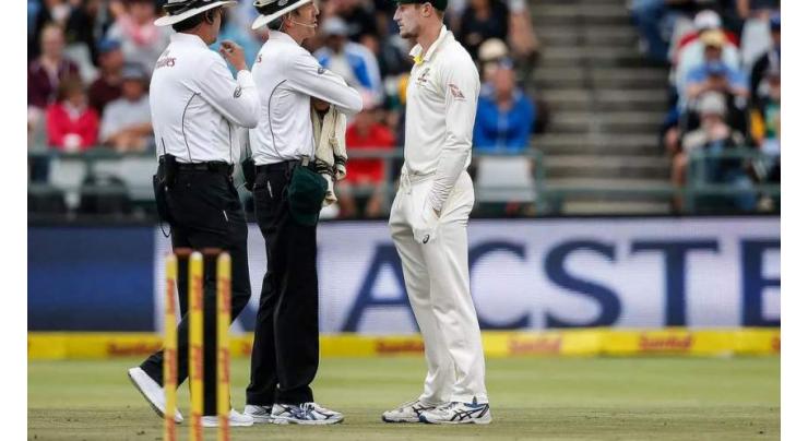 Aussie bowlers deny knowing about 'Sandpaper-gate' ball-tampering
