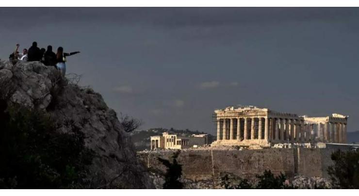 Greece approves Dior shoot at key ancient sites
