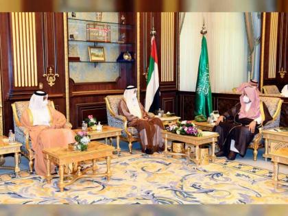 صقر غباش يعقد جلسة مباحثات مع رئيس مجلس الشورى السعودي في الرياض
