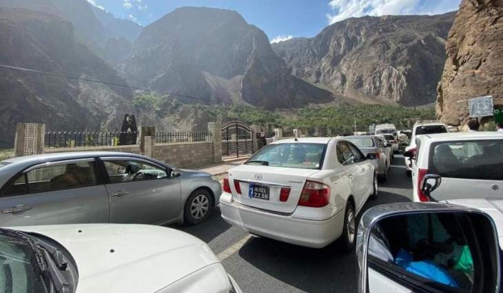 4,260 vehicles stopped from entering into districts of tourists' attraction in KP
