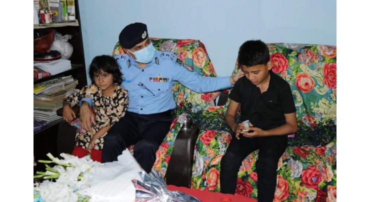 IGP visits family of martyred cop