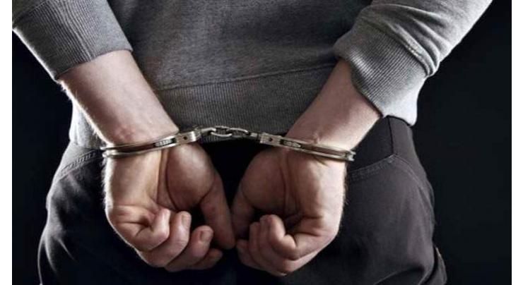 Dacoit arrested after encounter
