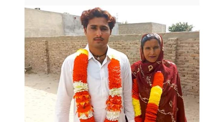 Breaking stereotypes: 21-year old man gets married with 40-year old divorced-woman