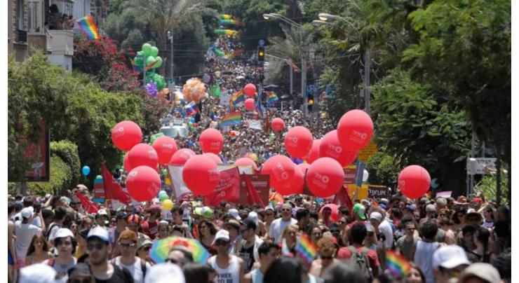 Tel Aviv defies virus to party with Pride
