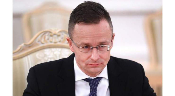 Hungary Awards Russian Trade Minister With Highest Order of Merit for Sputnik V Deliveries