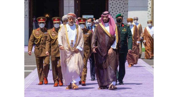 Sultan of Oman leaves Saudi Arabia after official visit
