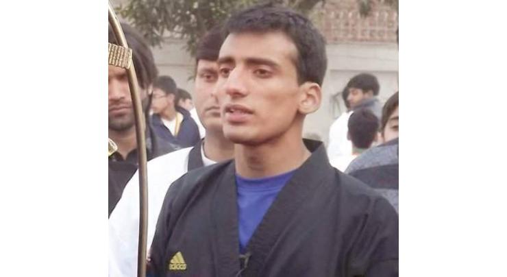 Pak martial artist smashes India's Guinness World Record
