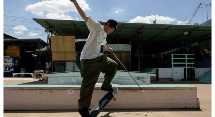 'Hooked': Blind Japanese skateboarder going by feel
