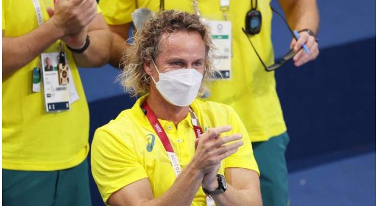 Aussie swim coach apologises for mask-tearing antics
