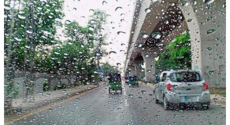 Lahore city receives rain 
