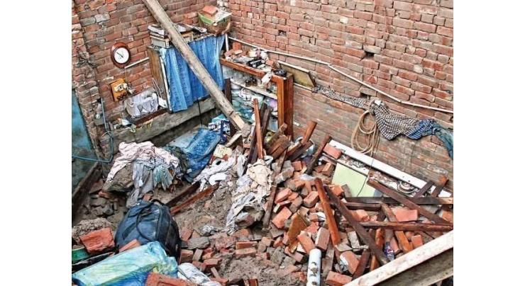 Five children killed in roof collapse incident laid to rest
