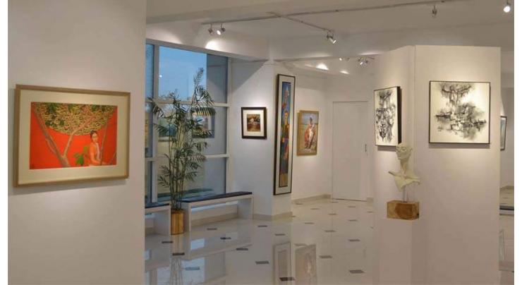 A week-long exhibition titled "Onrushing 5" concludes
