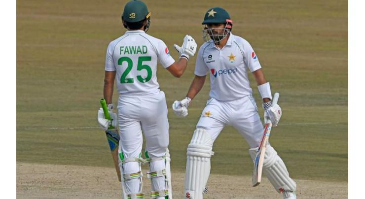 Babar, Fawad rescue Pakistan from horror start in second Test
