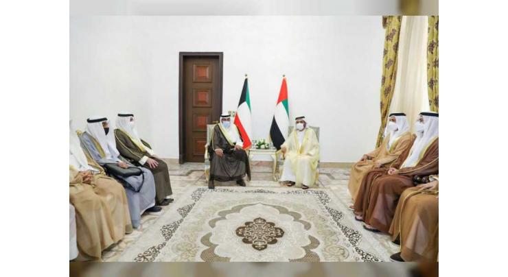Mohammed bin Rashid meets with Kuwait&#039;s PM on sidelines of Baghdad Conference for Cooperation and Partnership