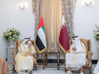 محمد بن راشد يلتقي أمير دولة قطر على هامش &quot;مؤتمر بغداد للتعاون والشراكة&quot;