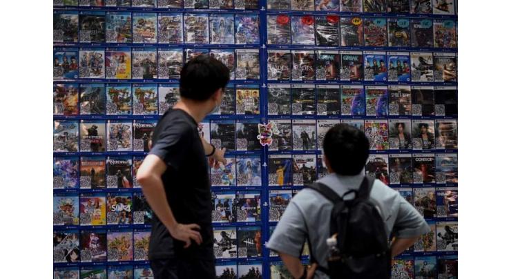 China orders gaming giants to cut 'effeminate' gender imagery
