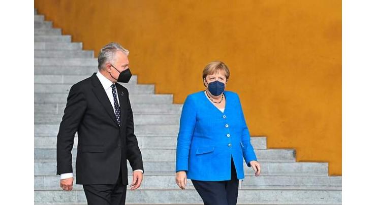 Lithuanian President Discusses Illegal Migration, Defense Issues With Merkel