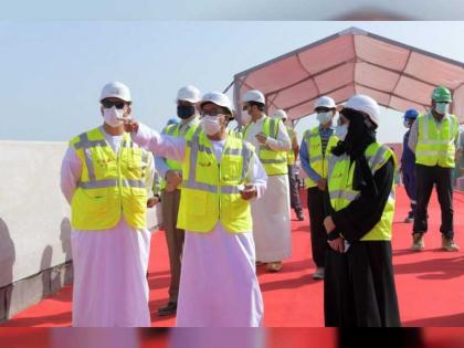 مدير بلدية دبي يتفقد المرحلة النهائية لمشروع النفق العميق قبل تشغيله. 