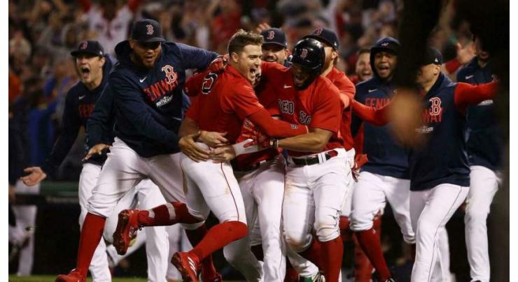 Red Sox sting Rays to advance in MLB playoffs
