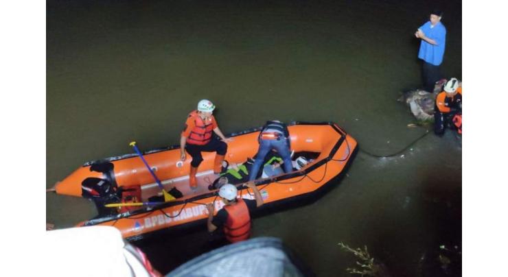11 Indonesian scouts die in river trek
